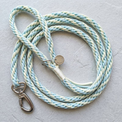 The Traverse Braided Paracord Leash
